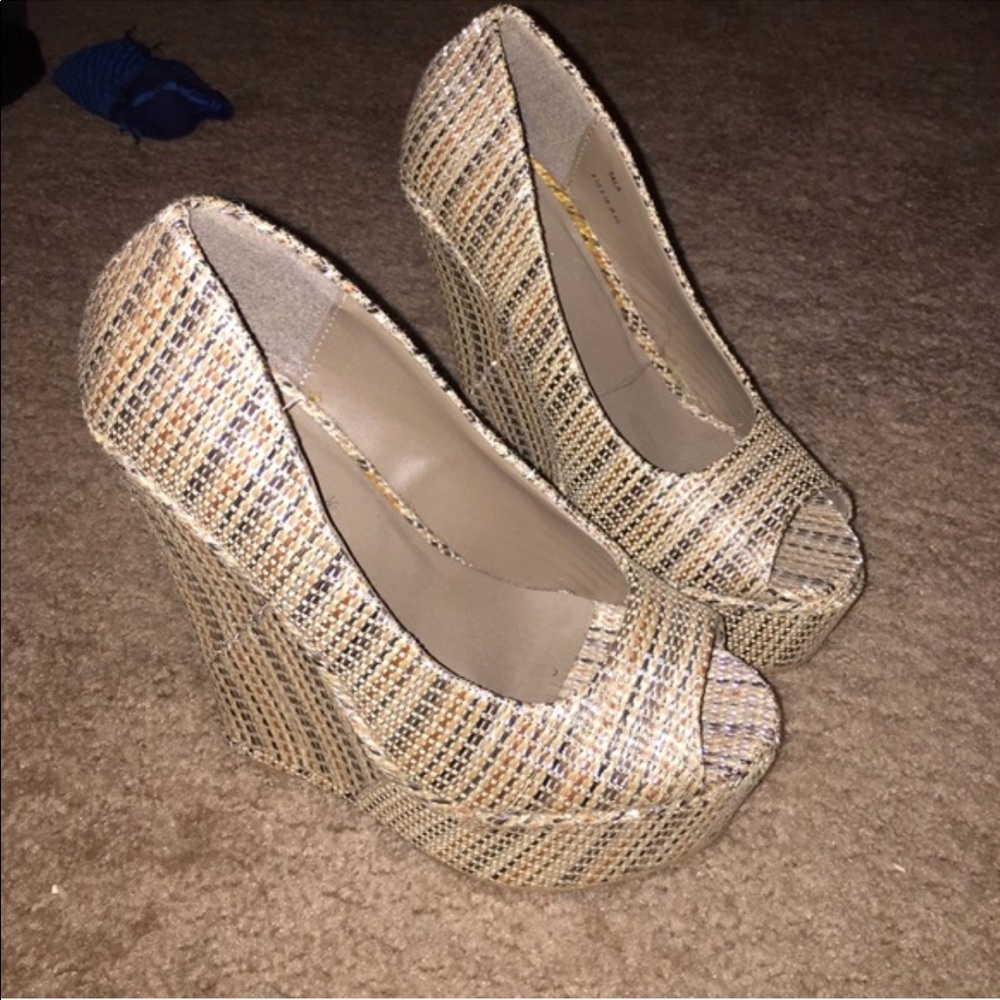 NWOT Multi Neutral Color Weave Wedges